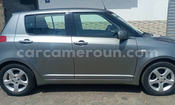 Sayi Imported Suzuki Swift Azurfa Mota in Douala a Ƙasar Kamaru Sayi Imported Suzuki Swift Azurfa Mota in Douala a Ƙasar Kamaru
