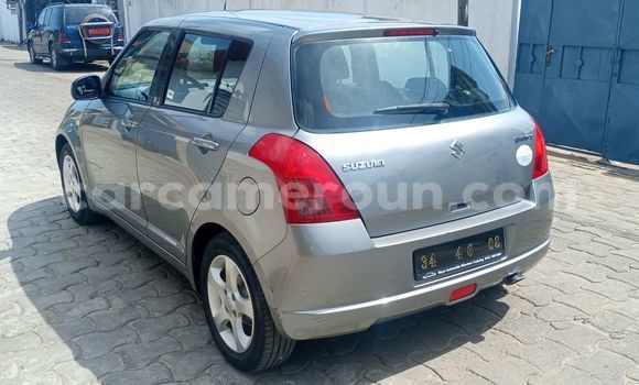 Sayi Imported Suzuki Swift Azurfa Mota in Douala a Ƙasar Kamaru Sayi Imported Suzuki Swift Azurfa Mota in Douala a Ƙasar Kamaru