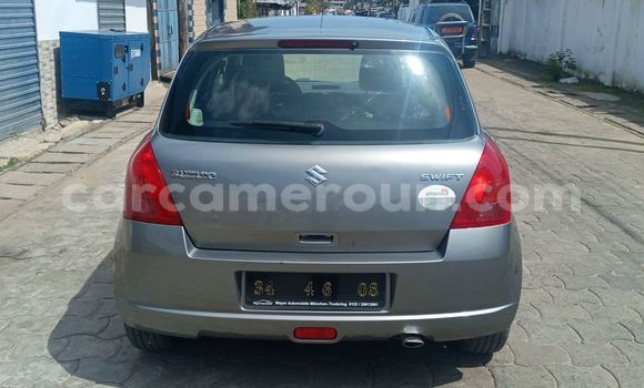 Sayi Imported Suzuki Swift Azurfa Mota in Douala a Ƙasar Kamaru Sayi Imported Suzuki Swift Azurfa Mota in Douala a Ƙasar Kamaru