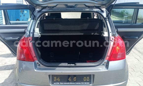 Sayi Imported Suzuki Swift Azurfa Mota in Douala a Ƙasar Kamaru Sayi Imported Suzuki Swift Azurfa Mota in Douala a Ƙasar Kamaru