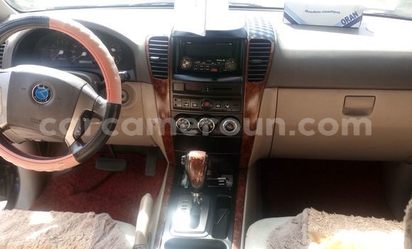 Sayi Na hannu Kia Sorento Black Mota in Douala a Ƙasar Kamaru Sayi Na hannu Kia Sorento Black Mota in Douala a Ƙasar Kamaru