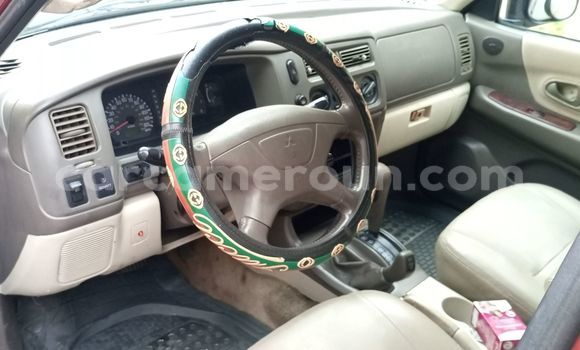 Sayi Na hannu Mitsubishi Montero Sport Red Mota in Douala a Ƙasar Kamaru Sayi Na hannu Mitsubishi Montero Sport Red Mota in Douala a Ƙasar Kamaru