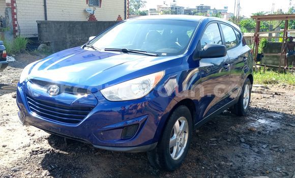 Buy Import Hyundai Tucson Blue Car in Douala in Littoral Cameroon Buy Import Hyundai Tucson Blue Car in Douala in Littoral Cameroon
