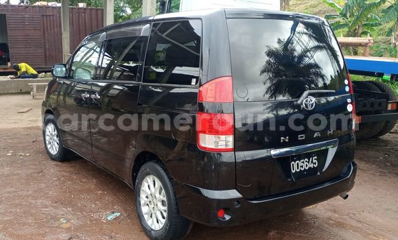 Sayi Imported Toyota LITEACE Black Babbar mota in Douala a Ƙasar Kamaru Sayi Imported Toyota LITEACE Black Babbar mota in Douala a Ƙasar Kamaru