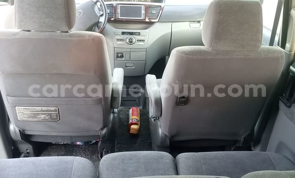 Sayi Imported Toyota LITEACE Black Babbar mota in Douala a Ƙasar Kamaru Sayi Imported Toyota LITEACE Black Babbar mota in Douala a Ƙasar Kamaru