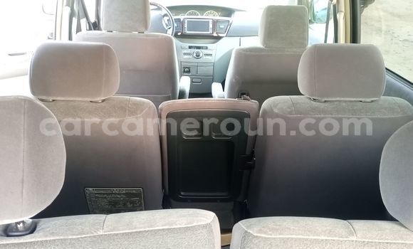 Sayi Imported Toyota LITEACE Black Babbar mota in Douala a Ƙasar Kamaru Sayi Imported Toyota LITEACE Black Babbar mota in Douala a Ƙasar Kamaru