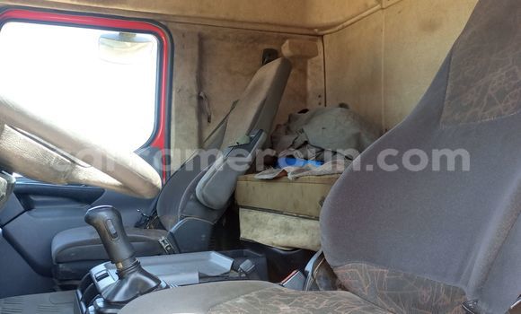 Sayi Na hannu Renault D55 Red Babbar mota in Douala a Ƙasar Kamaru Sayi Na hannu Renault D55 Red Babbar mota in Douala a Ƙasar Kamaru