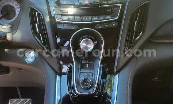 Sayi Imported Acura RDX Blue Mota in Douala a Ƙasar Kamaru