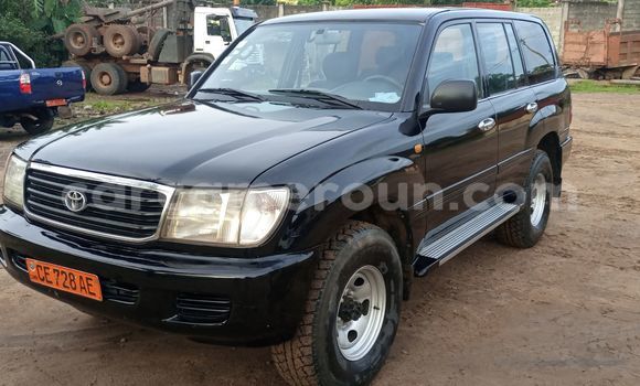 Sayi Na hannu Toyota Land Cruiser Black Mota in Douala a Ƙasar Kamaru Sayi Na hannu Toyota Land Cruiser Black Mota in Douala a Ƙasar Kamaru