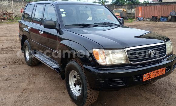 Sayi Na hannu Toyota Land Cruiser Black Mota in Douala a Ƙasar Kamaru Sayi Na hannu Toyota Land Cruiser Black Mota in Douala a Ƙasar Kamaru