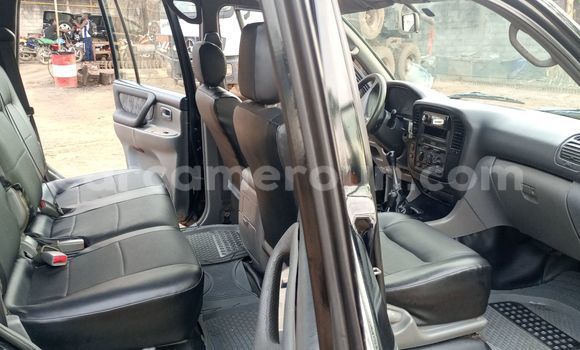 Sayi Na hannu Toyota Land Cruiser Black Mota in Douala a Ƙasar Kamaru Sayi Na hannu Toyota Land Cruiser Black Mota in Douala a Ƙasar Kamaru