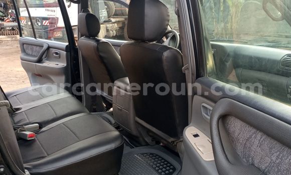 Sayi Na hannu Toyota Land Cruiser Black Mota in Douala a Ƙasar Kamaru Sayi Na hannu Toyota Land Cruiser Black Mota in Douala a Ƙasar Kamaru