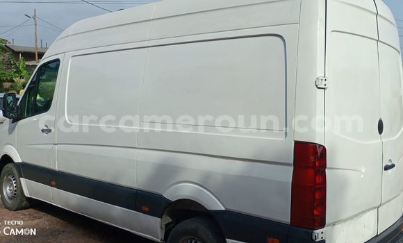 Sayi Na hannu Mercedes‒Benz Sprinter White Babbar mota in Douala a Ƙasar Kamaru Sayi Na hannu Mercedes‒Benz Sprinter White Babbar mota in Douala a Ƙasar Kamaru