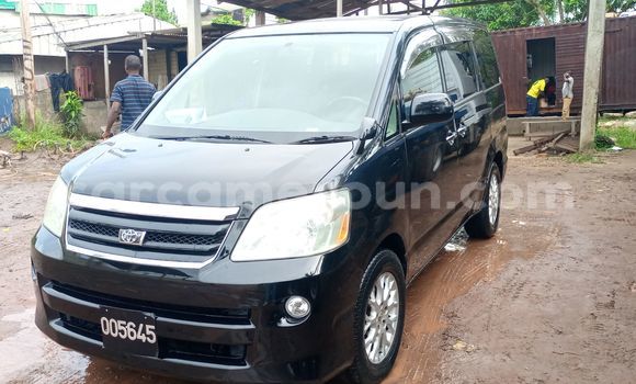 Sayi Imported Toyota HiAce Black Babbar mota in Douala a Ƙasar Kamaru