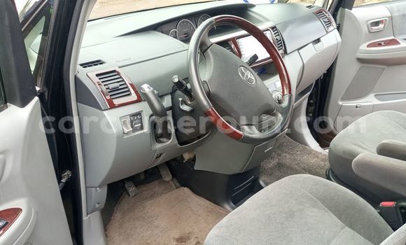 Buy Import Toyota HiAce Black Truck in Douala in Littoral Cameroon Buy Import Toyota HiAce Black Truck in Douala in Littoral Cameroon