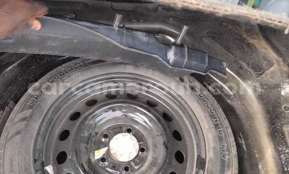 Sayi Na hannu Toyota Corolla Black Mota in Douala a Ƙasar Kamaru Sayi Na hannu Toyota Corolla Black Mota in Douala a Ƙasar Kamaru