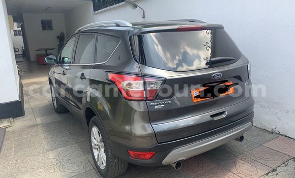 Sayi Sabo Ford Escape Sauran Mota in Douala a Ƙasar Kamaru Sayi Sabo Ford Escape Sauran Mota in Douala a Ƙasar Kamaru