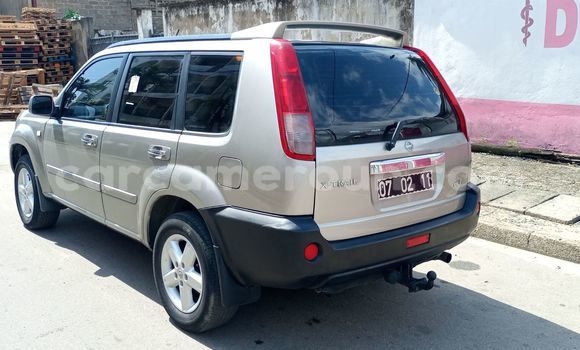 Sayi Imported Nissan X–Trail Azurfa Mota in Douala a Ƙasar Kamaru Sayi Imported Nissan X–Trail Azurfa Mota in Douala a Ƙasar Kamaru