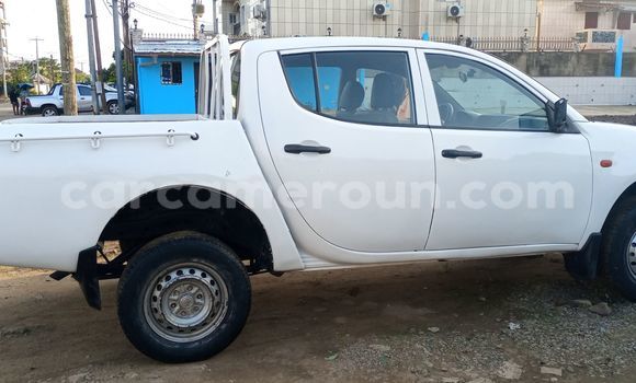 Buy Used Mitsubishi L400 White Truck in Douala in Littoral Cameroon Buy Used Mitsubishi L400 White Truck in Douala in Littoral Cameroon