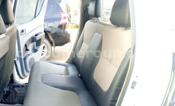 Buy Used Mitsubishi L400 White Truck in Douala in Littoral Cameroon Buy Used Mitsubishi L400 White Truck in Douala in Littoral Cameroon