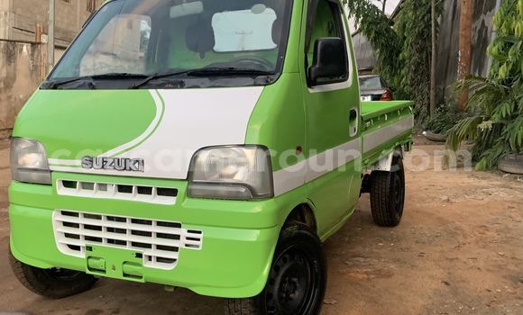 Sayi Na hannu Suzuki Carry Green Babbar mota in Douala a Ƙasar Kamaru Sayi Na hannu Suzuki Carry Green Babbar mota in Douala a Ƙasar Kamaru