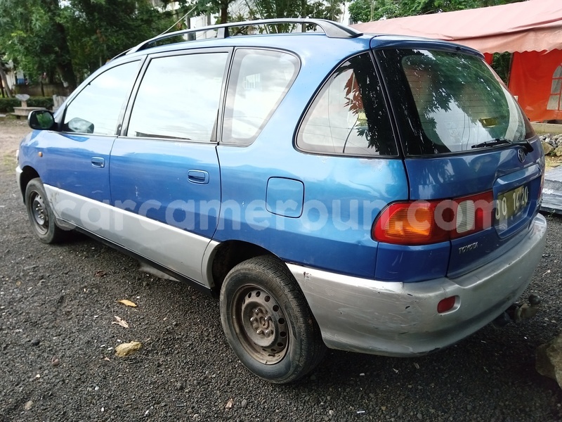 Big with watermark toyota picnic littoral cameroon douala 8700