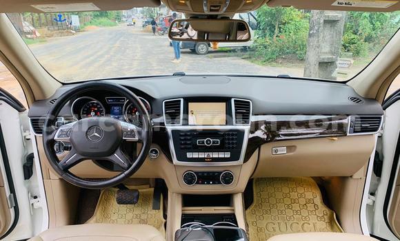 Buy New Mercedes‒Benz ML–Class White Car in Yaounde in Central Cameroon Buy New Mercedes‒Benz ML–Class White Car in Yaounde in Central Cameroon