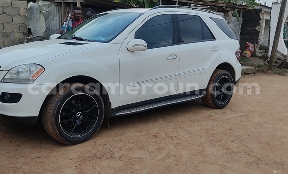 Buy Used Mercedes‒Benz ML–Class White Car in Douala in Littoral Cameroon Buy Used Mercedes‒Benz ML–Class White Car in Douala in Littoral Cameroon
