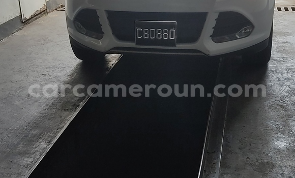 Acheter Occasion Voiture Ford Escape Blanc à Douala, Littoral Cameroon Acheter Occasion Voiture Ford Escape Blanc à Douala, Littoral Cameroon