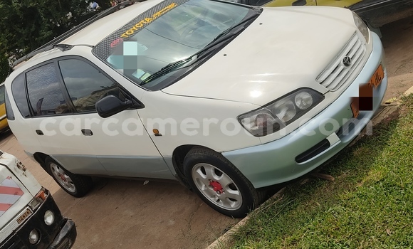 Sayi Na hannu Toyota Picnic White Mota in Douala a Ƙasar Kamaru Sayi Na hannu Toyota Picnic White Mota in Douala a Ƙasar Kamaru