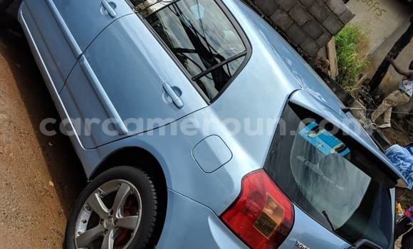 Acheter Occasion Voiture Toyota Runx Bleu à Yaoundé, Central Cameroon Acheter Occasion Voiture Toyota Runx Bleu à Yaoundé, Central Cameroon