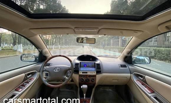 Sayi Na hannu Toyota Vios Azurfa Mota in Abong–Mbang a Gabas Kamaru Sayi Na hannu Toyota Vios Azurfa Mota in Abong–Mbang a Gabas Kamaru