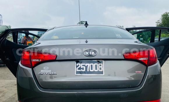 Sayi Na hannu Kia Optima Azurfa Mota in Douala a Ƙasar Kamaru Sayi Na hannu Kia Optima Azurfa Mota in Douala a Ƙasar Kamaru