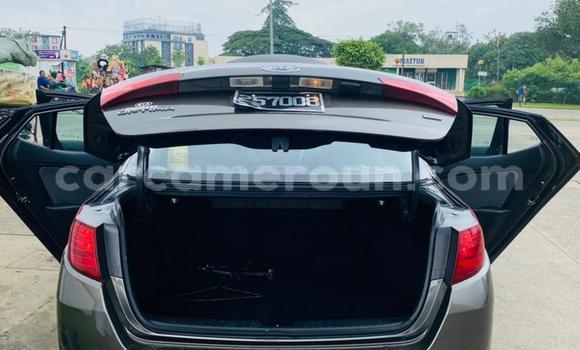 Sayi Na hannu Kia Optima Azurfa Mota in Douala a Ƙasar Kamaru Sayi Na hannu Kia Optima Azurfa Mota in Douala a Ƙasar Kamaru