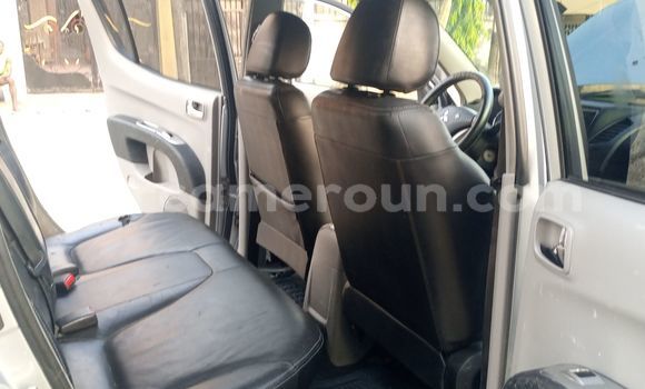 Buy Import Mitsubishi L400 Silver Truck in Douala in Littoral Cameroon Buy Import Mitsubishi L400 Silver Truck in Douala in Littoral Cameroon