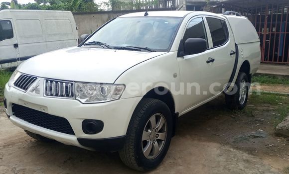 Acheter Import Utilitaire Mitsubishi L400 Blanc à Douala, Littoral Cameroon