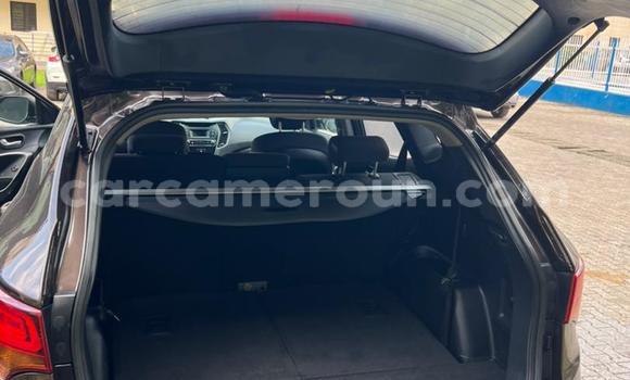Sayi Na hannu Hyundai Santa Fe Black Mota in Douala a Ƙasar Kamaru Sayi Na hannu Hyundai Santa Fe Black Mota in Douala a Ƙasar Kamaru