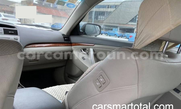 Sayi Na hannu Toyota Camry Black Mota in Bamenda a Arewacin Kamaru Sayi Na hannu Toyota Camry Black Mota in Bamenda a Arewacin Kamaru