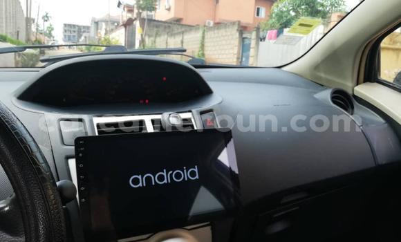 Acheter Occasion Voiture Toyota Yaris Bleu à Yaoundé, Central Cameroon Acheter Occasion Voiture Toyota Yaris Bleu à Yaoundé, Central Cameroon