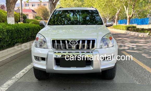 Sayi Na hannu Toyota Prado White Mota in Yabassi a Ƙasar Kamaru Sayi Na hannu Toyota Prado White Mota in Yabassi a Ƙasar Kamaru