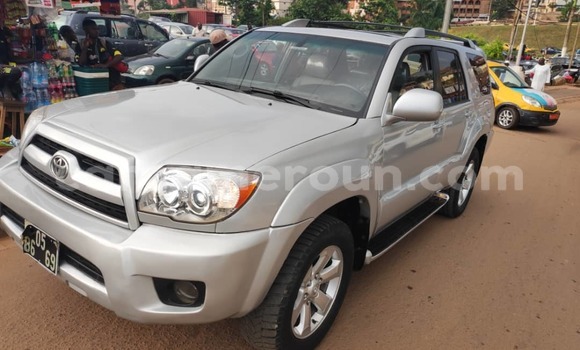 Acheter Occasion Voiture Toyota 4Runner Gris à Yaoundé, Central Cameroon Acheter Occasion Voiture Toyota 4Runner Gris à Yaoundé, Central Cameroon