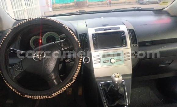 Acheter Occasion Voiture Toyota Corolla Bleu à Yaoundé, Central Cameroon Acheter Occasion Voiture Toyota Corolla Bleu à Yaoundé, Central Cameroon