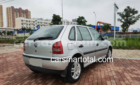 Sayi Na hannu Volkswagen Gol Azurfa Mota in Yaounde a Babban Kamaru Sayi Na hannu Volkswagen Gol Azurfa Mota in Yaounde a Babban Kamaru