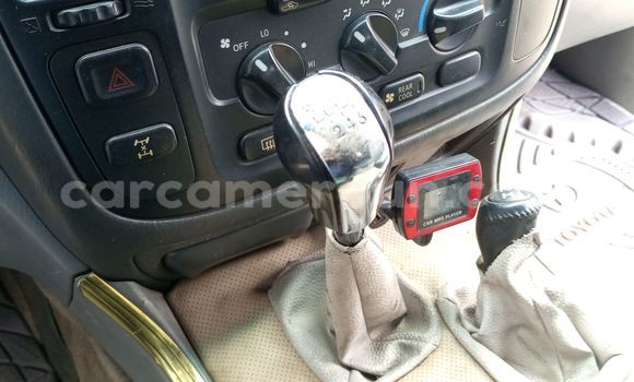 Sayi Na hannu Toyota Land Cruiser Black Mota in Douala a Ƙasar Kamaru Sayi Na hannu Toyota Land Cruiser Black Mota in Douala a Ƙasar Kamaru