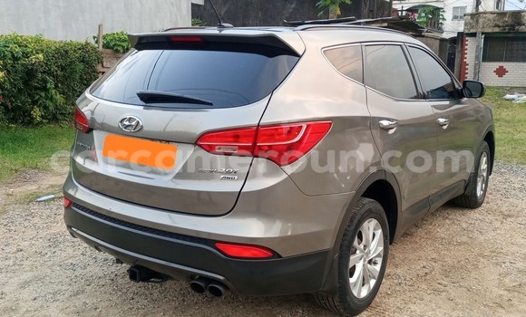 Buy Used Hyundai Santa Fe Silver Car in Douala in Littoral Cameroon Buy Used Hyundai Santa Fe Silver Car in Douala in Littoral Cameroon