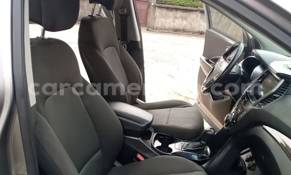 Buy Used Hyundai Santa Fe Silver Car in Douala in Littoral Cameroon Buy Used Hyundai Santa Fe Silver Car in Douala in Littoral Cameroon