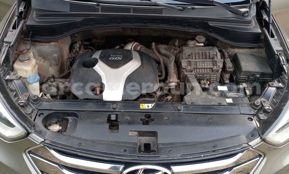 Buy Used Hyundai Santa Fe Silver Car in Douala in Littoral Cameroon Buy Used Hyundai Santa Fe Silver Car in Douala in Littoral Cameroon