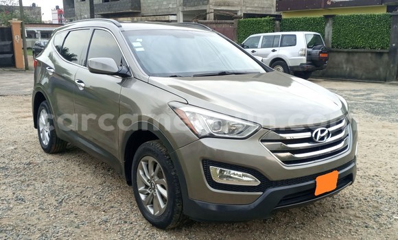 Acheter Occasion Voiture Hyundai Santa Fe Gris à Douala, Littoral Cameroon Acheter Occasion Voiture Hyundai Santa Fe Gris à Douala, Littoral Cameroon