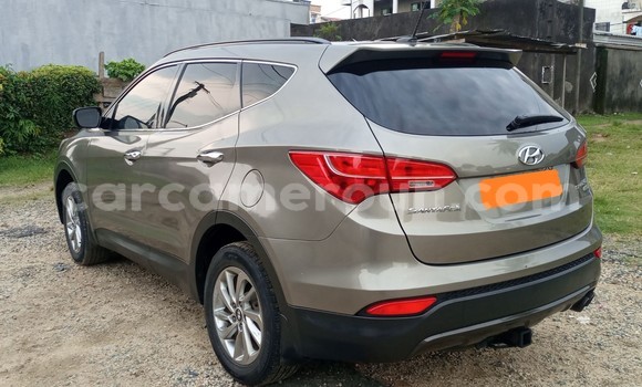 Acheter Occasion Voiture Hyundai Santa Fe Gris à Douala, Littoral Cameroon Acheter Occasion Voiture Hyundai Santa Fe Gris à Douala, Littoral Cameroon