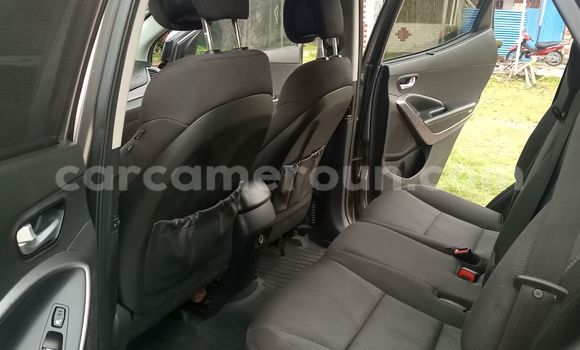 Acheter Occasion Voiture Hyundai Santa Fe Gris à Douala, Littoral Cameroon Acheter Occasion Voiture Hyundai Santa Fe Gris à Douala, Littoral Cameroon